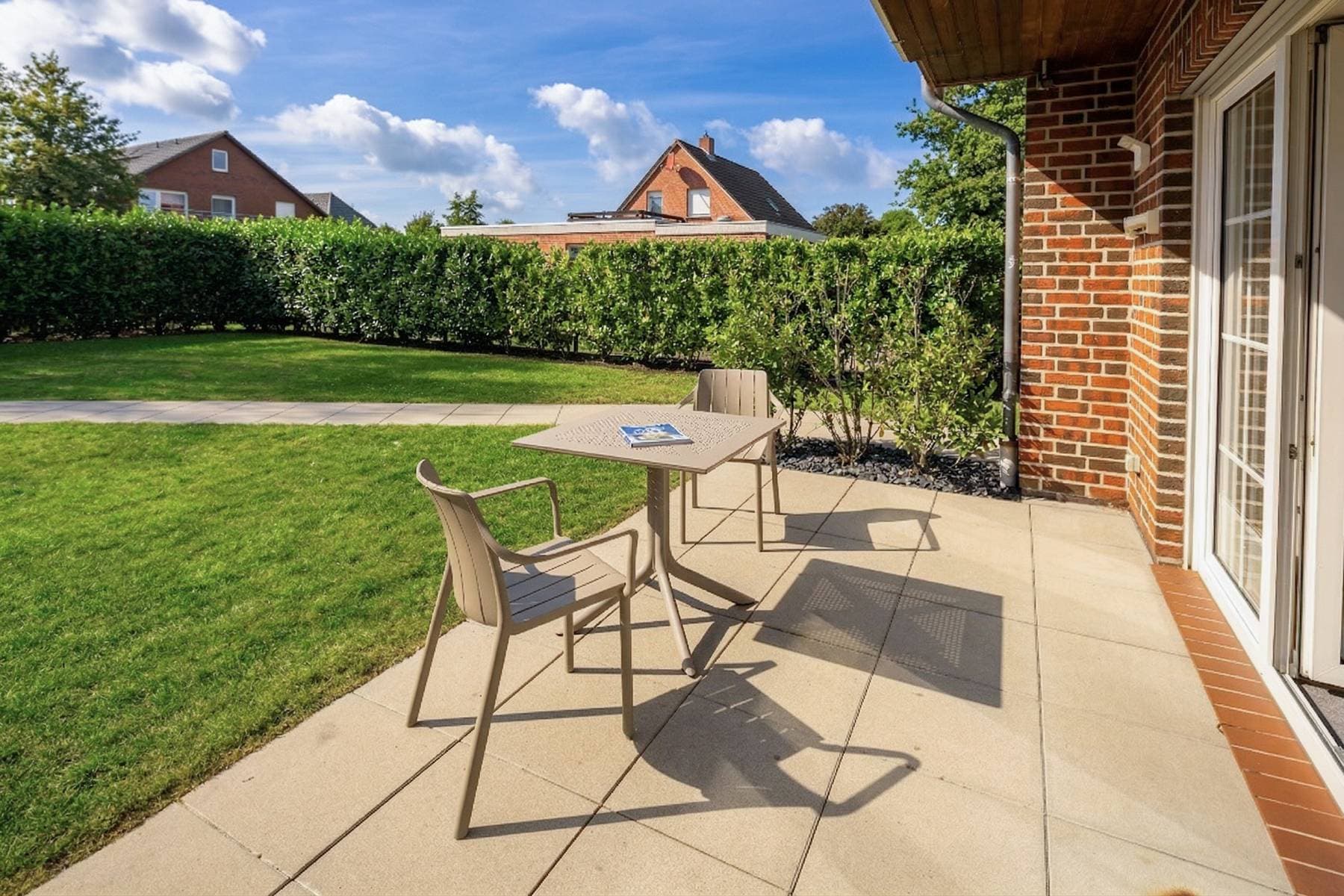 Ferienwohnung Riedgras 3 – Südwest-Terrasse am Haus