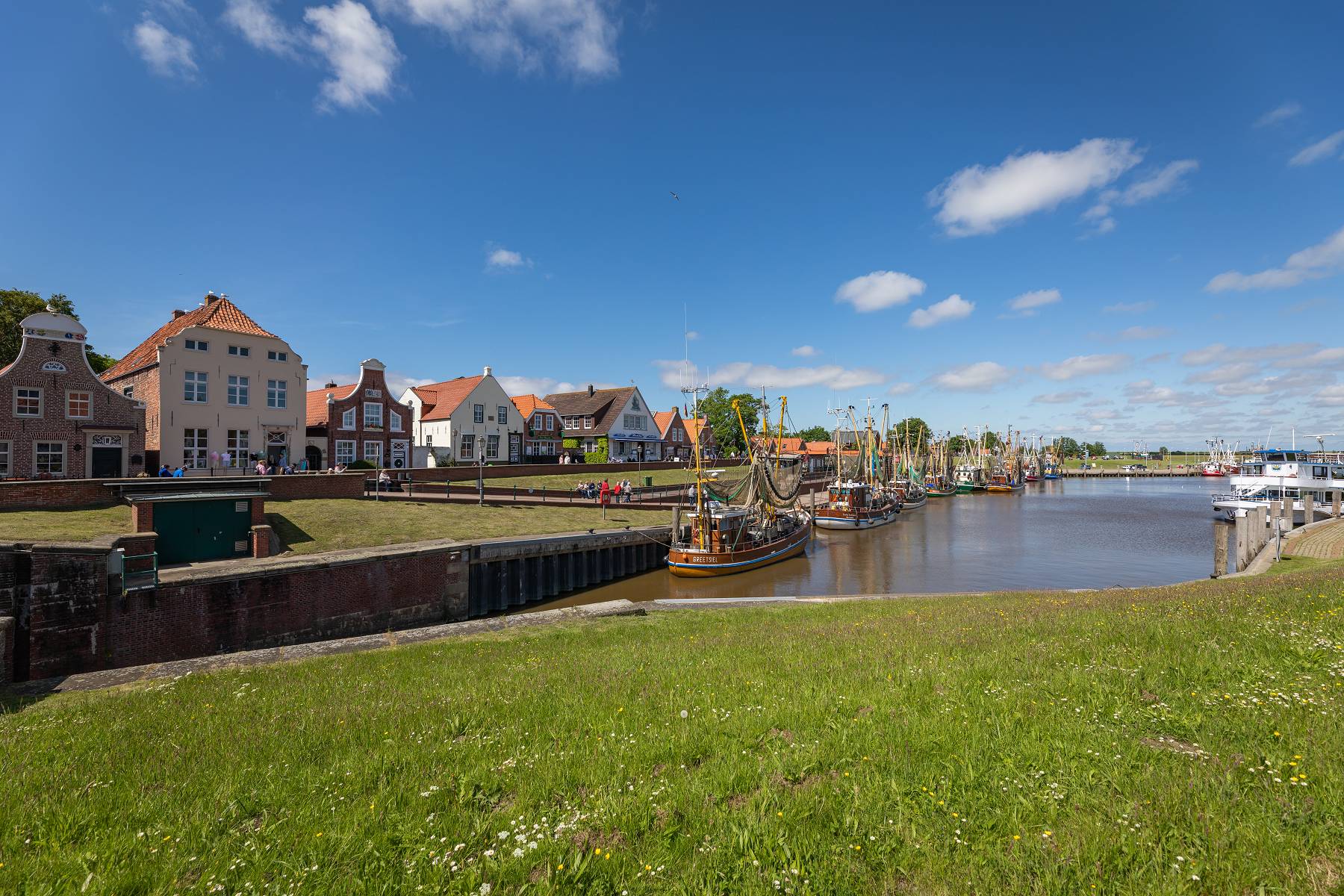 Kutterhafen mit Krabbenkuttern
